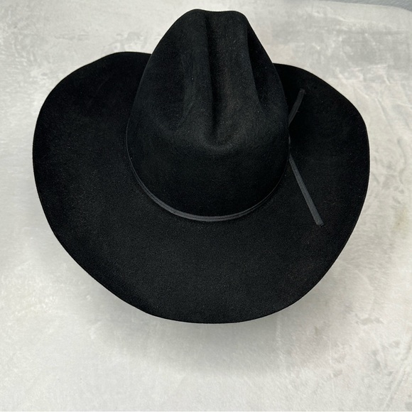 CHARLIE 1 HORSE Low Cattleman Western Cowboy Hat Black Felt Size 7 1/4 R